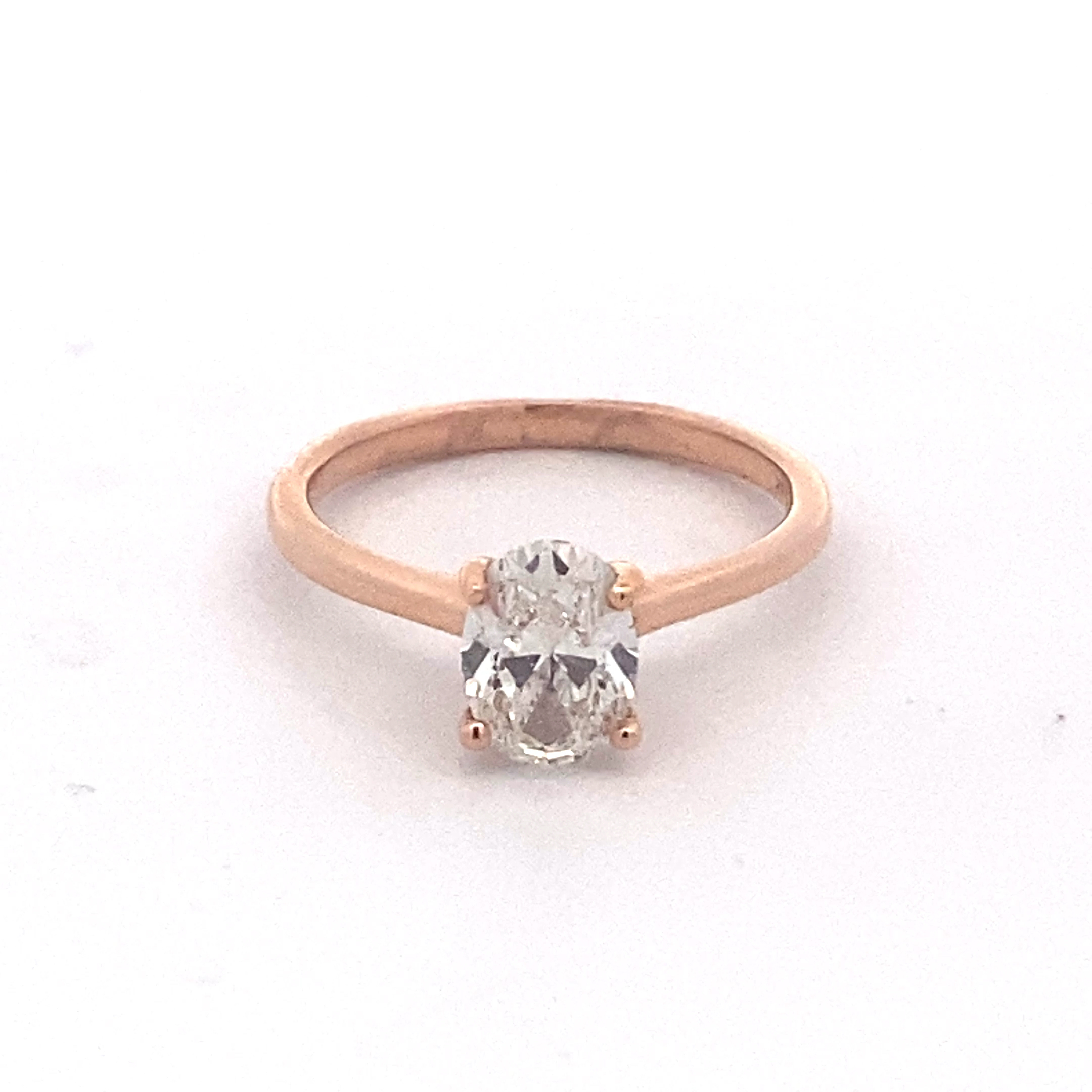 Smith's  Engagement Ring Diamond
