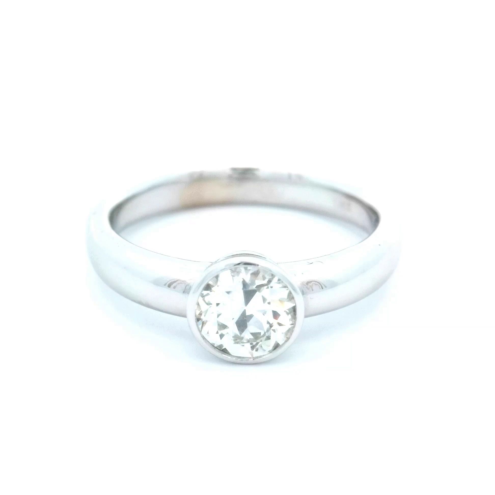 Smith's  Engagement Ring 001-116283-006
