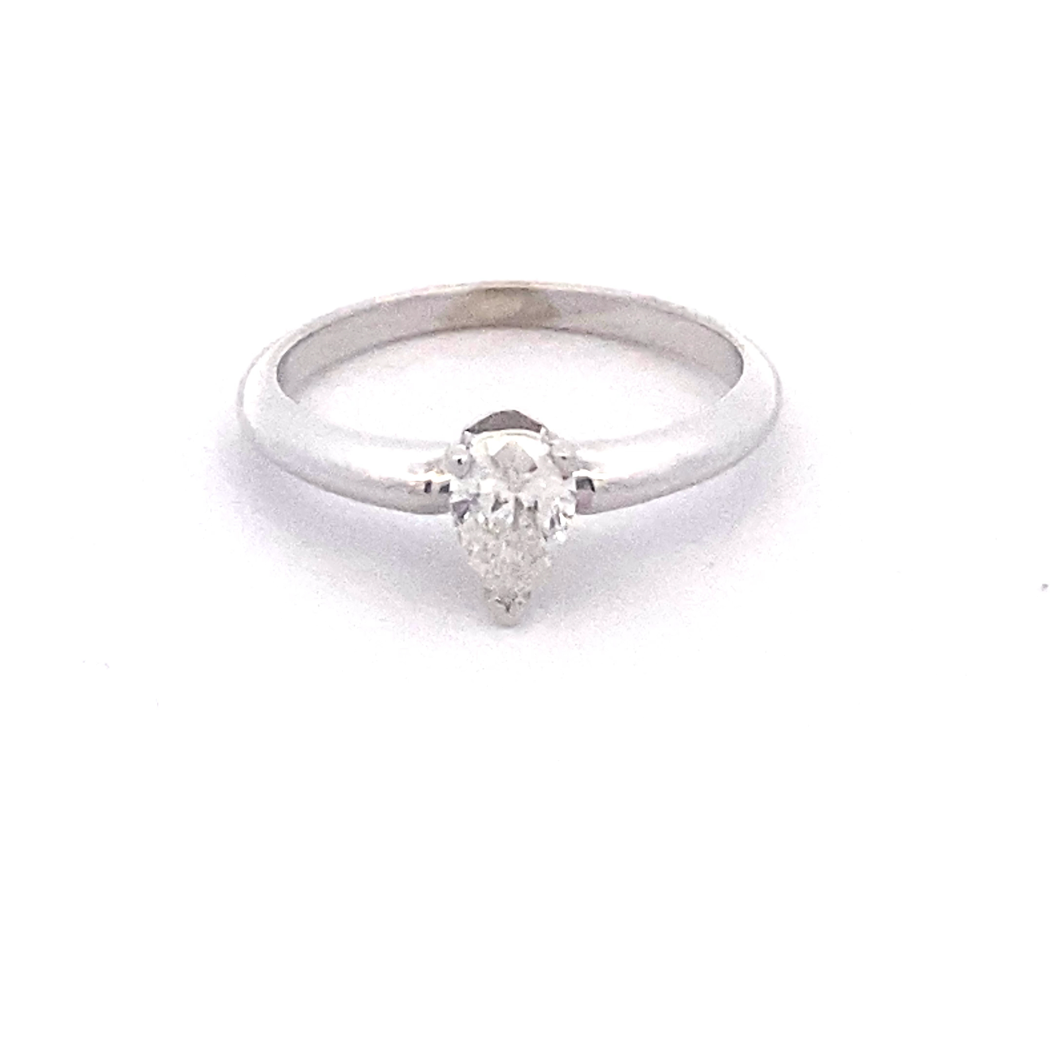 Smith's  Engagement Ring Solitaire