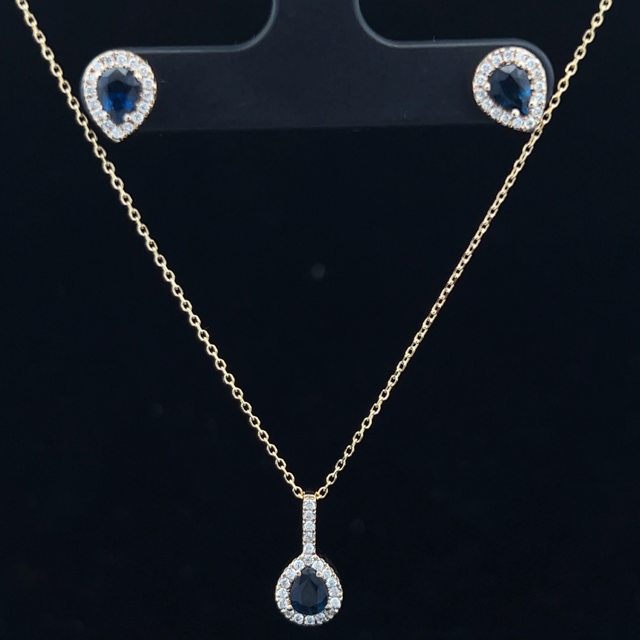Pendants Pendants